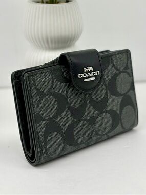 Coach Medium Corner Zip Wallet in Signature Canvas